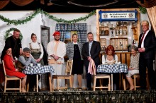 Die Akteure auf der Bühne